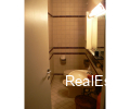 bathroom su